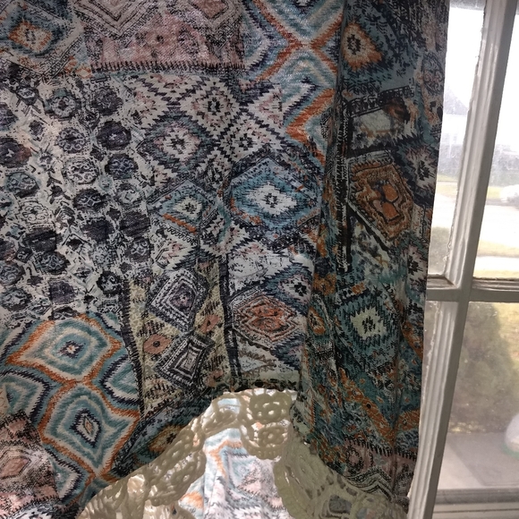 All At Once long top - Picture 4 of 6